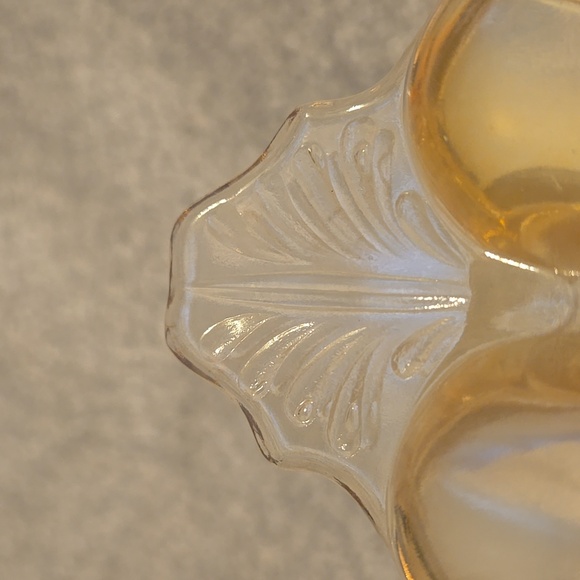 Vintage 1940s Jeanette 3 Leaf Clover Carnival Glass Relish Tray Trinket Candy - Picture 4 of 5